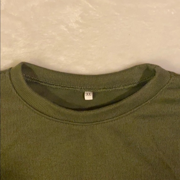 Cropped Sweater - Picture 2 of 3